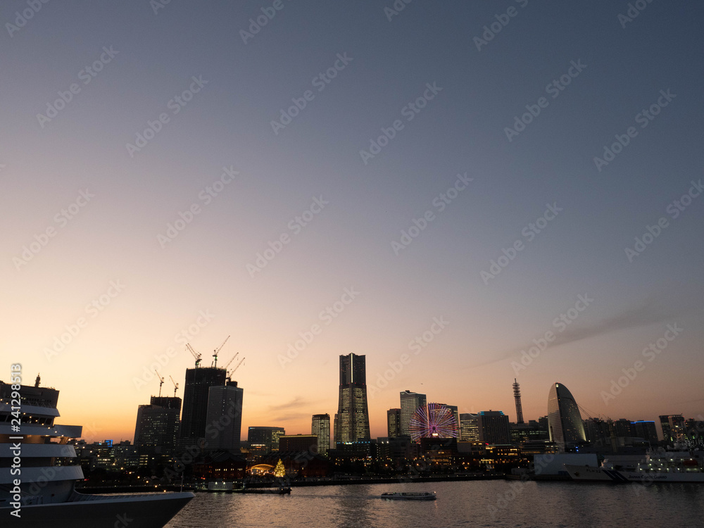 Obraz premium 【都市景観】横浜 みなとみらい 夕景