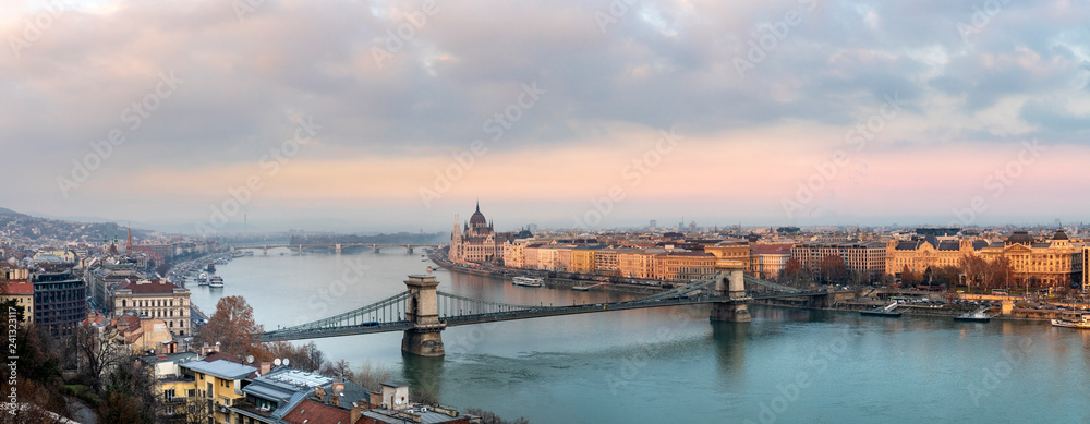 Panorama of Budapest Hungary - obrazy, fototapety, plakaty 