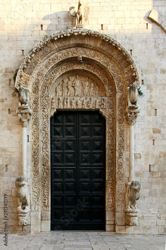 il portale maggiore della Cattedrale di Bitonto © gabriffaldi