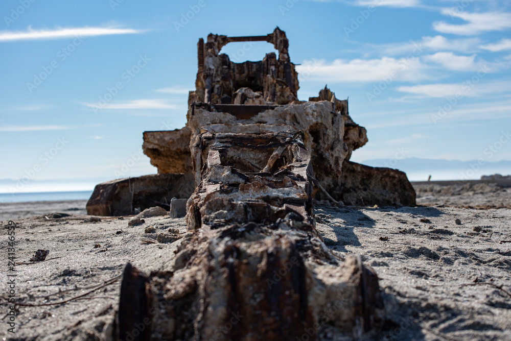 Fototapeta premium Salton Sea Abandoned Tractor