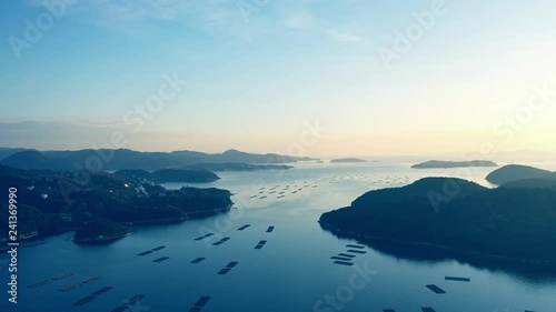 日生諸島の頭島上空140ｍあたりから朝日と周囲を眺める photo