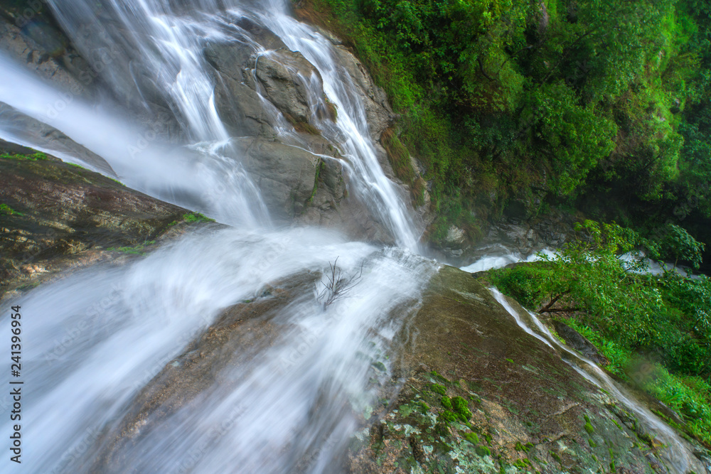 PiTuGro waterfall is often called the Heart shaped waterfalls Umphang,Thailand PiTuGro waterfall is often called the Heart shaped waterfalls Umphang,Thailand