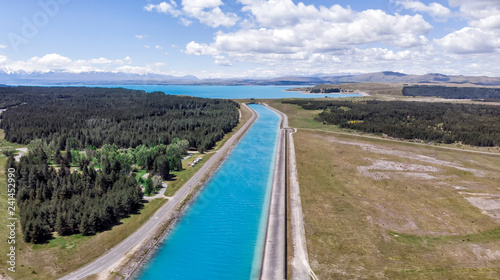 Fotografie Ohau A Hydroelectri Canals at Twizel, Aoraki, Mount Cook, New Zealand, South Isl