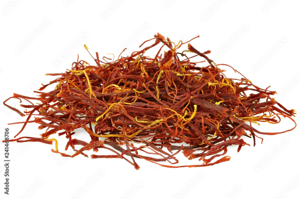 Naklejka premium saffron threads isolated on white background