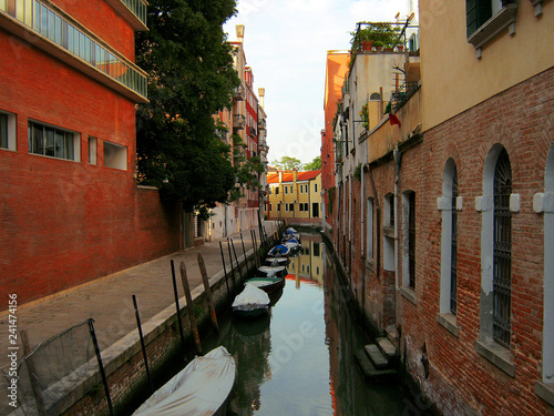 Historical buildings in Venice. Italy © Tsuba_sa