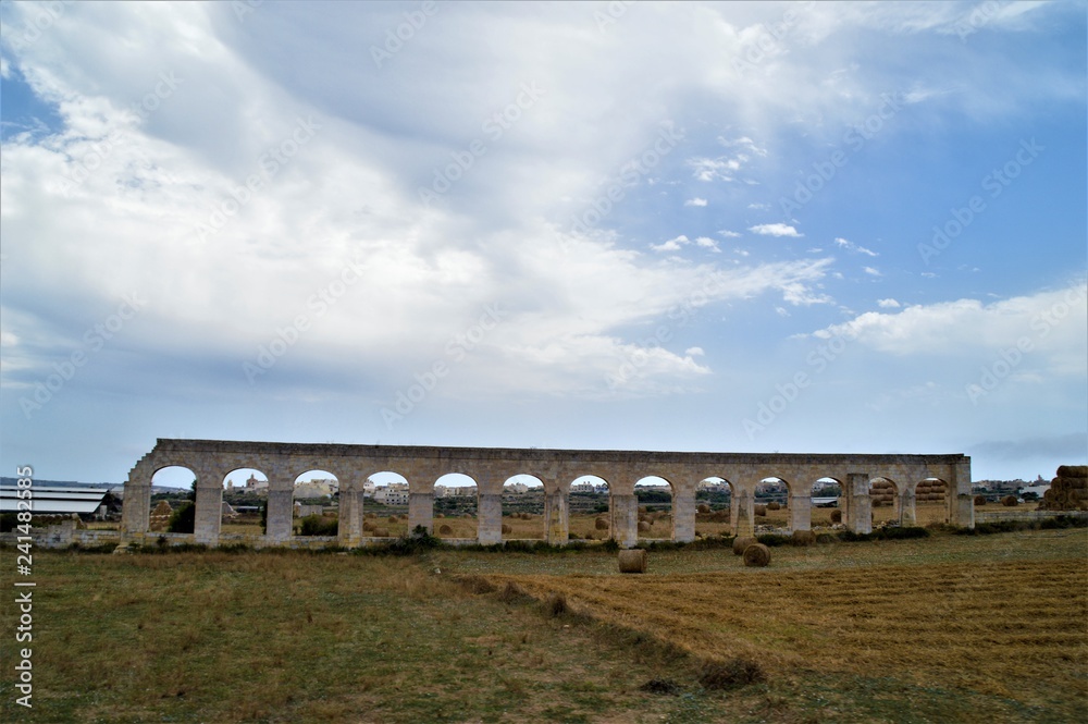 Antiguos acueductos de Malta
