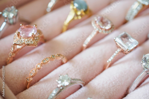 Gold jewelry diamond rings ...