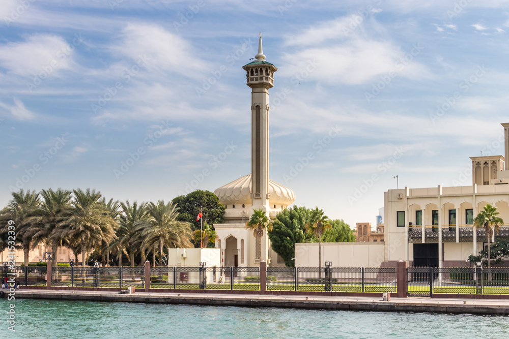Dubai Creek and its famous mosques