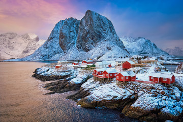 Papier peint photo Lofoten Village de pêcheurs de Hamnøy  © Dmitry Rukhlenko