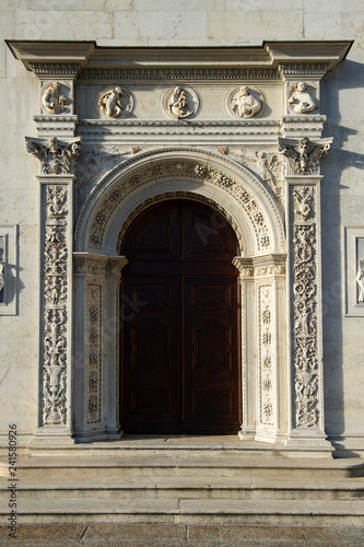Photography Portal der Kirche San Lorenzo, Lugano, Schweiz