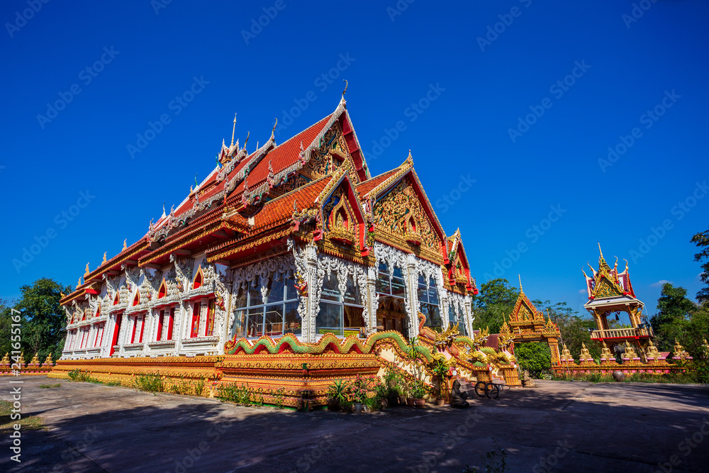 Naklejka premium Boonyavas Temple, the red and white small temple in Chum Phae District Khonkaen Thailand