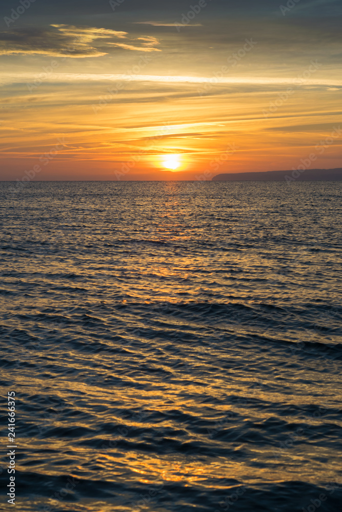 Sonnenaufgang an der Ostsee auf Insel Rügen - Blick nach Jasmund
