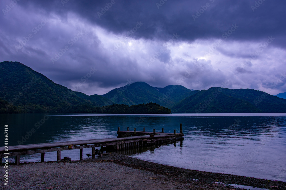夕方の中禅寺湖