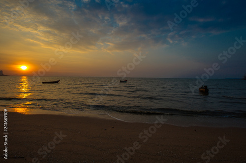  The background of the secret light of the sky  Twilight   beach or seaside area  wallpaper  bright sky  natural beauty 