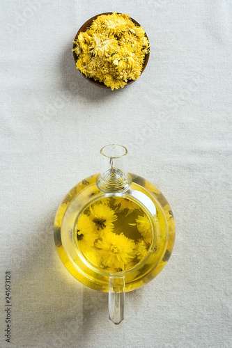 Chinese herbal tea chamomile tea photo