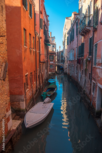 Water channels in the city of Venice © Aliaksei
