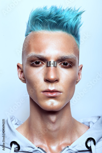 Canvas Print Profile of a handsome man with blue hair