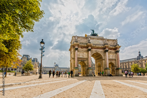 Obraz na plátně Arc de Triomphe du Carrousel in Paris, France