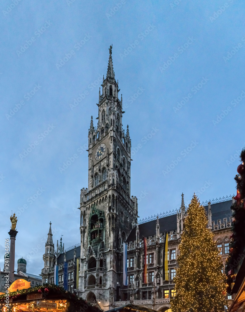 Fototapeta premium Marienplatz in Christmas time