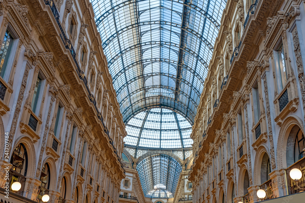 Vittorio Emanuele II Gallery, Milan