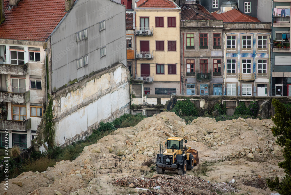 Porto damaged builings
