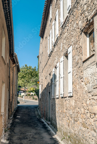 Fototapeta Naklejka Na Ścianę i Meble -  Lagrasse village in southern France on a sunny day