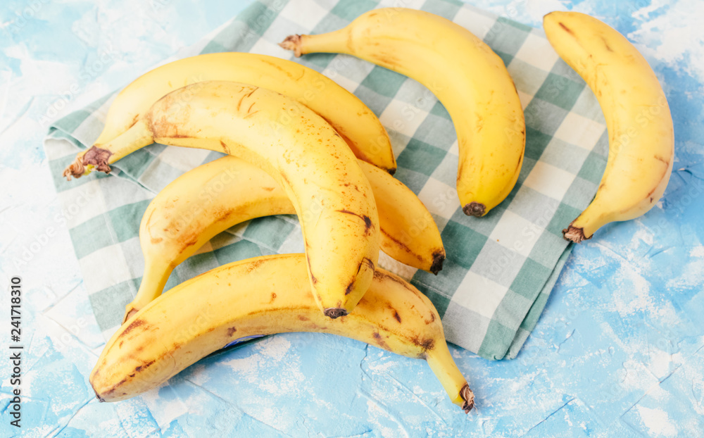 natural, organic bananas natural, organic bananas