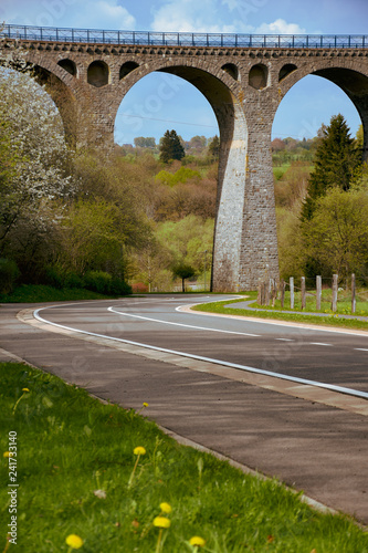 french roman landmark bridge aquaduct