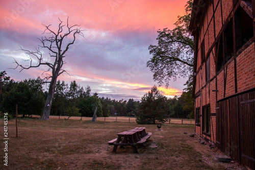 Sonnenuntergang in Rucksmoor, Niedersachsen, Deutschland