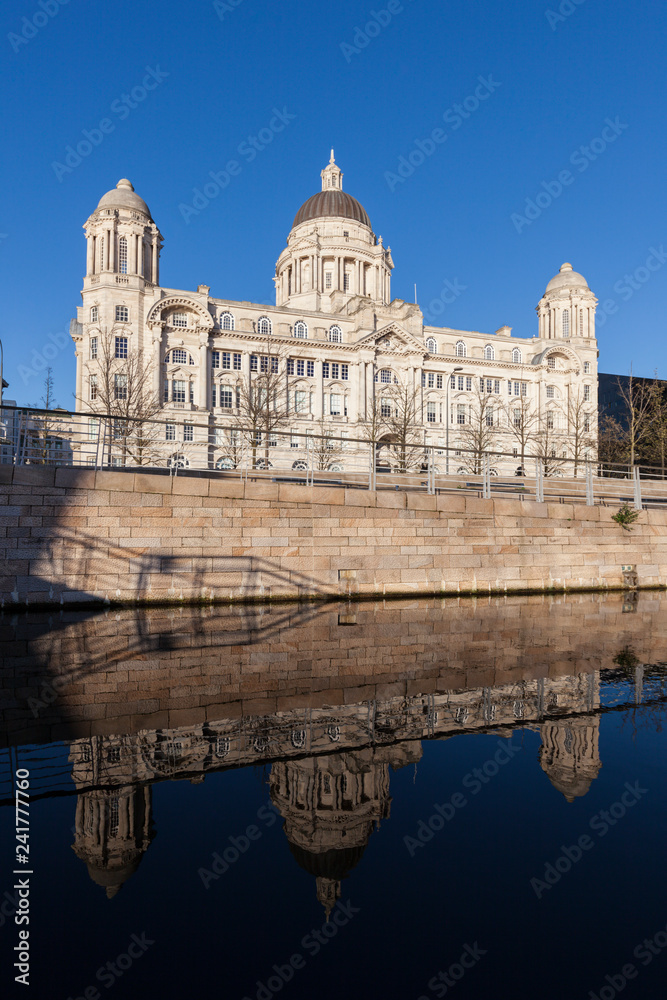 Fototapeta premium Port of Liverpool Building