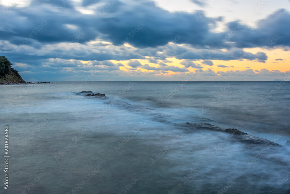 Obraz premium Long Exposure of the Mediterranean Coast of Southern Italy at Sunset
