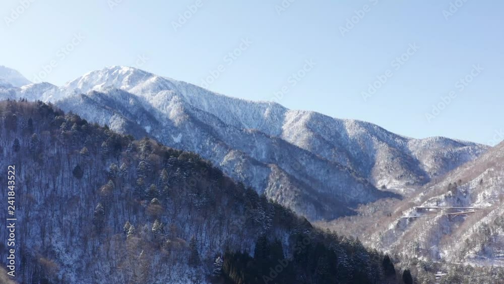 雪山 雪山