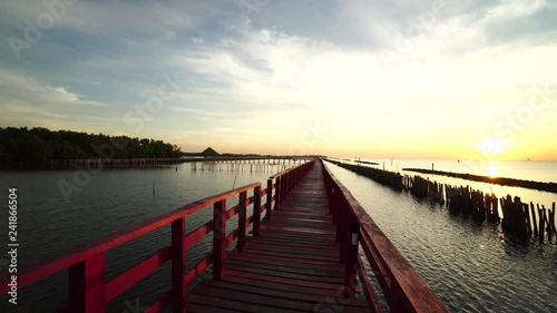 Wallpaper Mural sunrise by the pier Torontodigital.ca