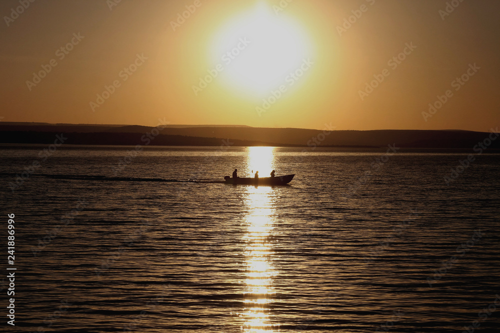 sunset on the lake Fishermen Twilight signals Coconut tree at sunset Beach showers sunset on the lake Fishermen Twilight signals Coconut tree at sunset Beach showers