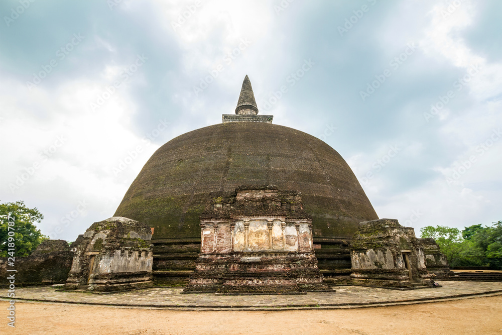 Sri Lanka, Polonnaruwa, Royal Palace of King Parakramabahu. Rankoth Vehera