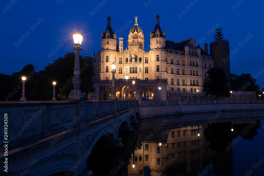 Schloss Schwerin in Germany by night