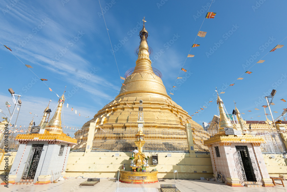 Fototapeta premium The Botataung Pagoda located in downtown Yangon, Myanmar..Botataung Pagoda was a famous Landmark in Yangon with Buddha’s sacred hair relic in the main paogda