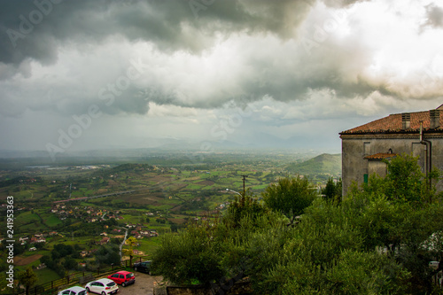 Brutto tempo nella rocca di Castro dei Volsci