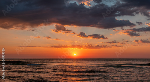 Fototapeta Naklejka Na Ścianę i Meble -  Beautiful sunrise over the sea