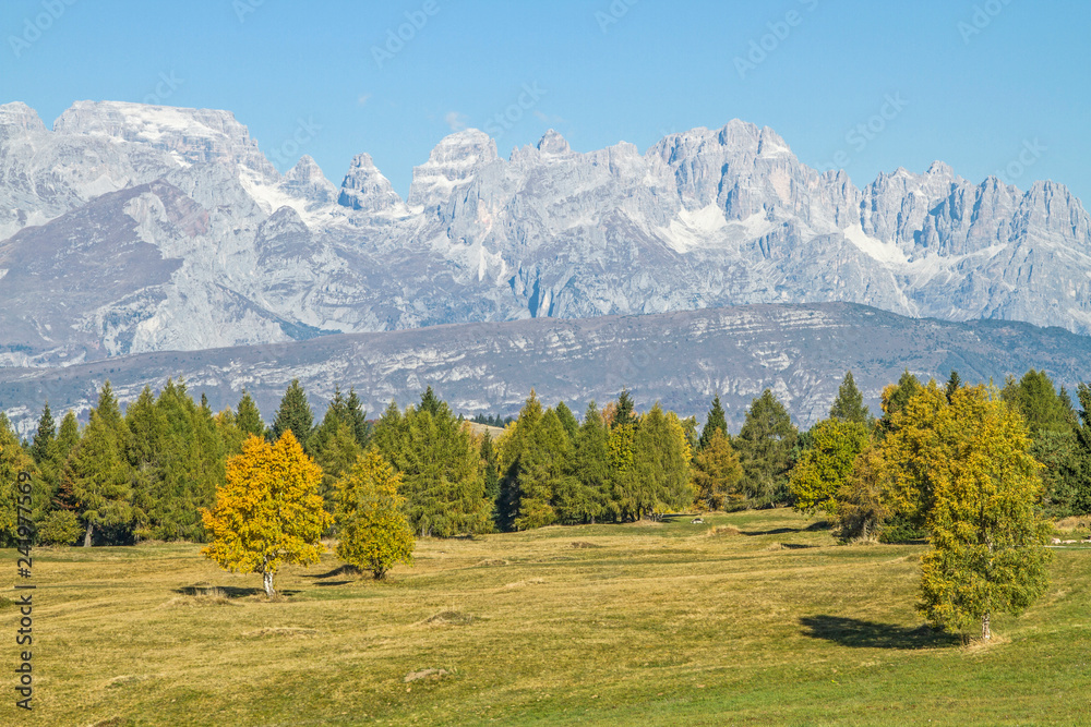 Naklejka premium Jesienny nastrój w Trentino