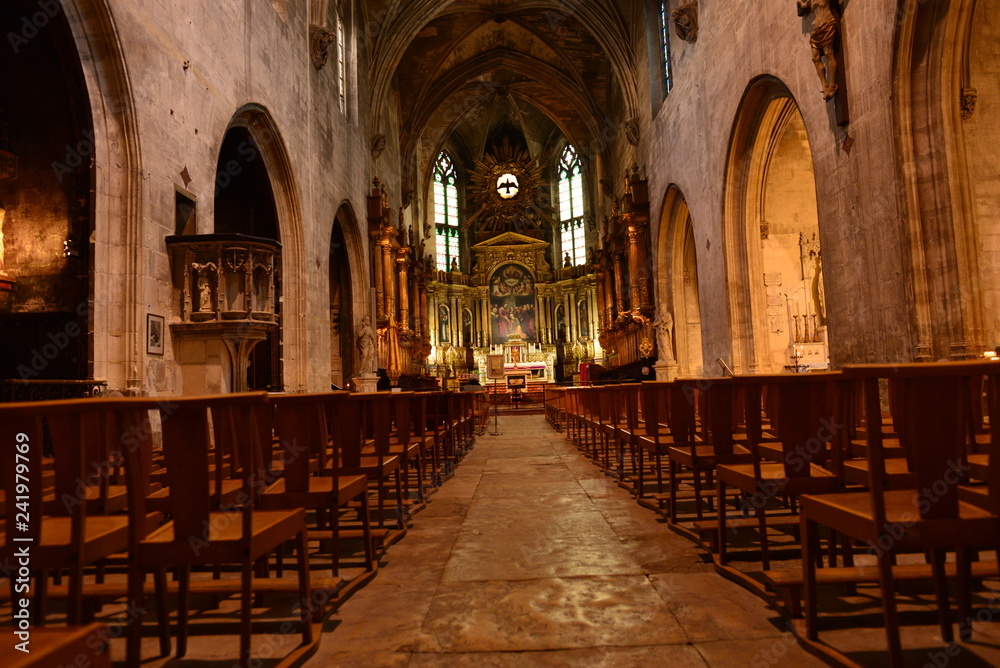 Fototapeta premium Innenansicht St-Pierre Avignon