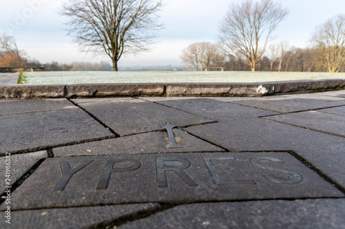Fényképezés road to Ypres