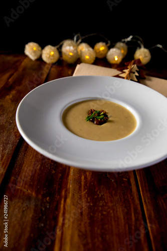 Festliche Maronensuppe