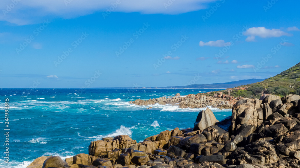 Fototapeta premium Rocks at australian coast in New South Wales, Australia