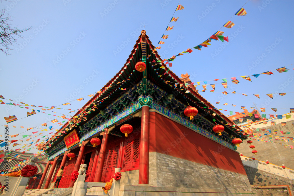 Fototapeta premium Dajue Temple Avalokitesvara Hall building scenery, China