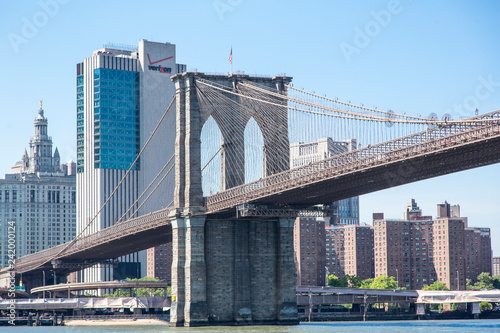 Partial view  Brooklyn Bridge © Luis War