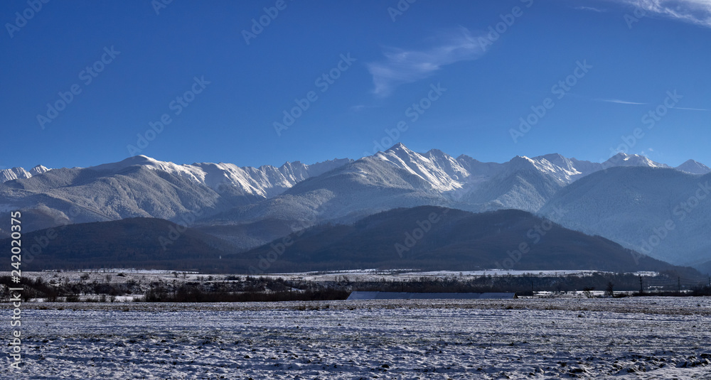 Mountains covered in snow Mountains covered in snow
