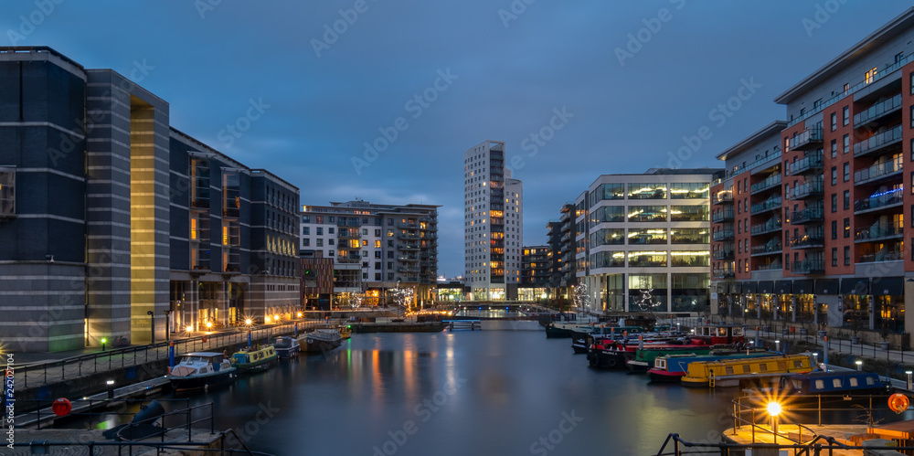 Photography Leeds Docks at dusk