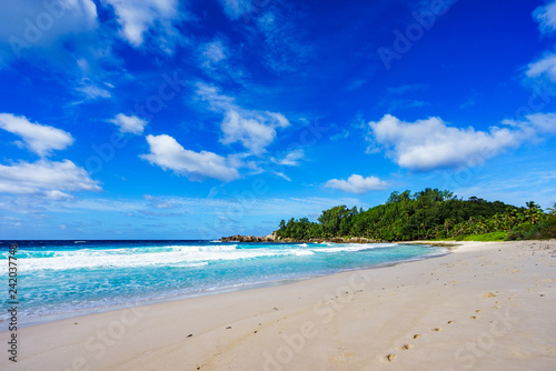 Fototapeta Naklejka Na Ścianę i Meble -  Beautiful tropical beach,palms,white sand,granite rocks,seychelles 3