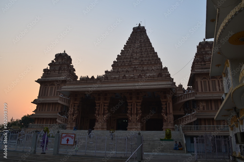temple, architecture, asia, thailand, ancient, religion, wat, pagoda, building, travel, sky, bangkok, old, culture, thai, roof, art, traditional, buddhist, palace, history, landmark, china, india, tou temple, architecture, asia, thailand, ancient, religion, wat, pagoda, building, travel, sky, bangkok, old, culture, thai, roof, art, traditional, buddhist, palace, history, landmark, china, india, tou